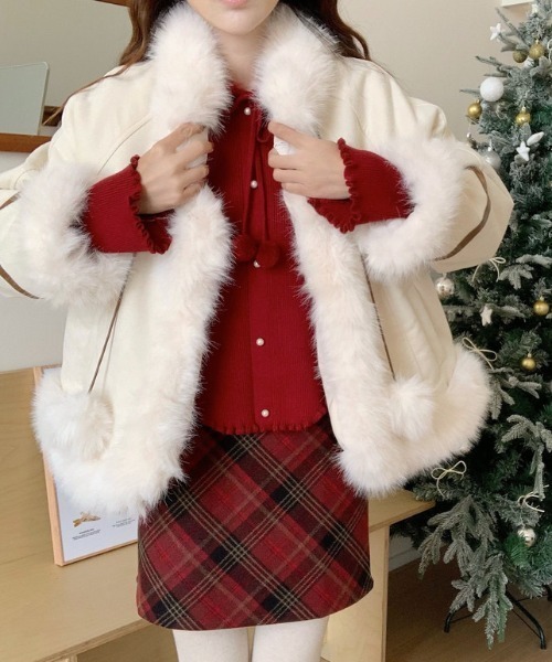AsRiRe(アスリレイ)の「パールボタン もこもこニットトップス(ニット/セーター・レディース・ブラック/レッド/アイボリー・M)」の16枚目の写真