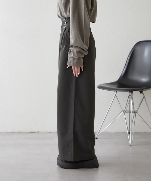 NUNIFE（ユニフィー）の「【UNISEX】ホック付パンツ（その他パンツ・レディース・スミクロ/ベージュ/グレー・FREE）」の4枚目の写真