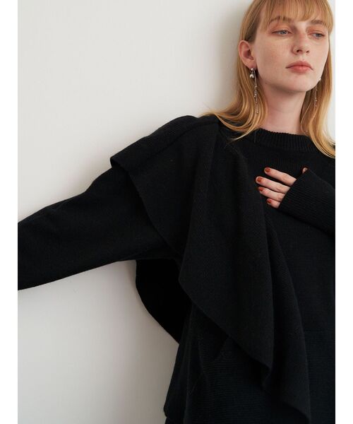 ELENDEEK(エレンディーク)の「ショルダーフリルペプラムニット(ニット/セーター・レディース・オフホワイト/グレー/ブラック・FREE)」の18枚目の写真