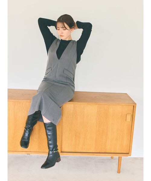 COHINA（コヒナ）の「スリットゴールドボタンリブニット【低身長・小柄女性】（ニット/セーター・レディース・ピンク/ブラック/グレー×ホワイト/ホワイト×ブラック/グレー/ホワイト/グリーン・ONE SIZE）」の17枚目の写真