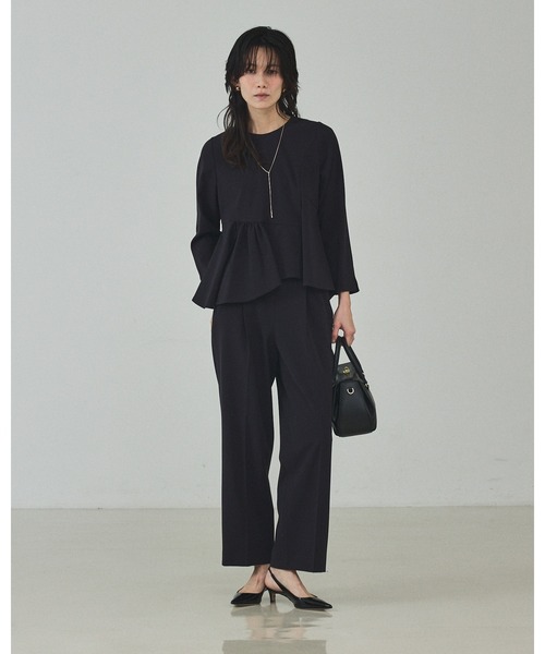 qualite（カリテ）の「【セレモニー/オケージョン】ペプラムギャザーアシメブラウス/オフィスカジュアル（シャツ/ブラウス・レディース・アイボリー/ダークネイビー・38/36）」の3枚目の写真