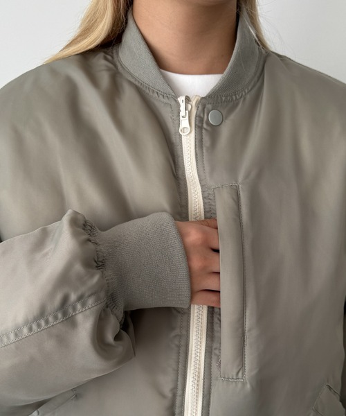 CANAL JEAN（キャナルジーン）の「choice_cnl　リバーシブル配色ブルゾン（ブルゾン・レディース・カーキ・1/2）」の21枚目の写真