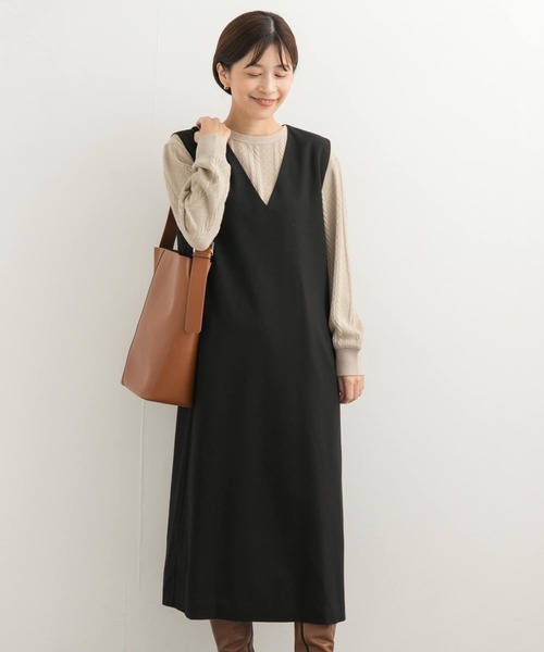 URBAN RESEARCH DOORS（アーバンリサーチドアーズ）の「『UR TECH』ストレートラインジャンパースカート（ワンピース・レディース・ブラック/チャコールグレー・SMALL/MEDIUM）」の5枚目の写真