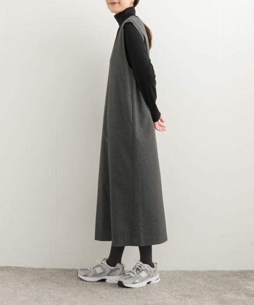 URBAN RESEARCH DOORS（アーバンリサーチドアーズ）の「『UR TECH』ストレートラインジャンパースカート（ワンピース・レディース・ブラック/チャコールグレー・SMALL/MEDIUM）」の14枚目の写真