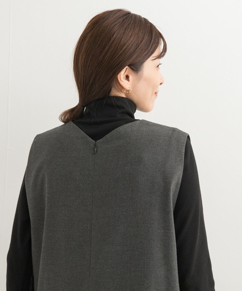 URBAN RESEARCH DOORS（アーバンリサーチドアーズ）の「『UR TECH』ストレートラインジャンパースカート（ワンピース・レディース・ブラック/チャコールグレー・SMALL/MEDIUM）」の21枚目の写真