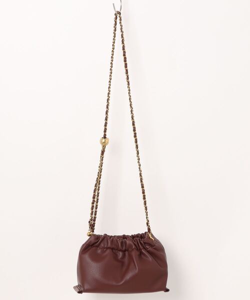 styiro(スタイロ)の「【調節可】シャーリングチェーンショルダーバッグ(ショルダーバッグ・レディース・ブラック/ブラウン/レッド/シルバー・FREE)」の18枚目の写真