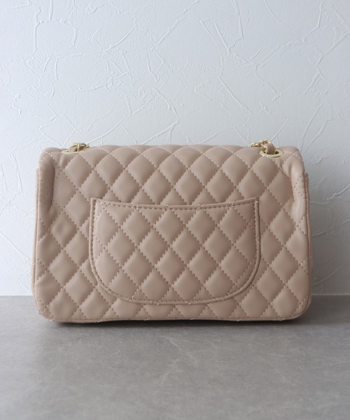 BLUEEAST（ブルーイースト）の「2WAYチェーンショルダーキルティングバッグ（ショルダーバッグ・レディース・ベージュ/ブラック/シルバー・FREE）」の10枚目の写真