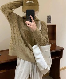 フード付きセーター