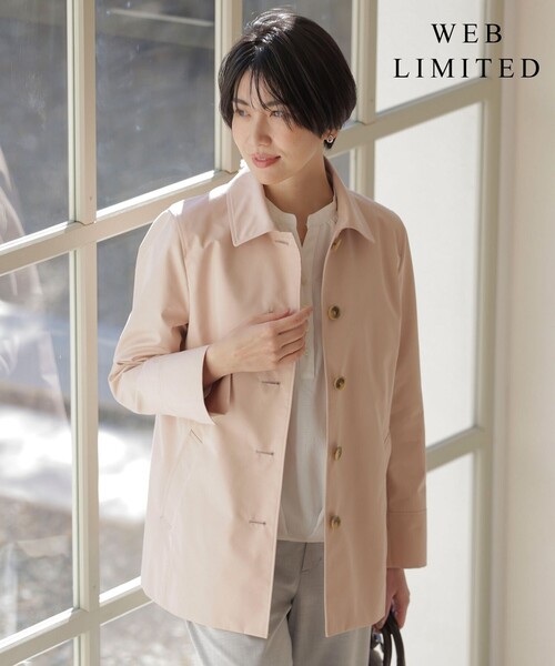 J.PRESS Ladies（J.プレス レディス）の「【撥水・WEB限定カラーあり】コットンポリエステル ツイル ショート コート（ステンカラーコート・レディース・ライトグレー系/イエロー系/ネイビー系/ピンク系・XS/S）」の4枚目の写真
