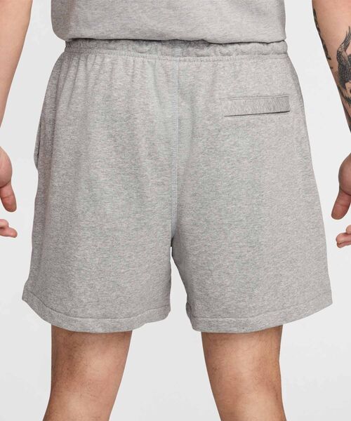 NIKE(ナイキ)の「《セットアップ対応商品》ナイキ クラブ メンズ フレンチ テリー フロー ショートパンツ / Nike Club Men's French Terry Flow Shorts FN3521-063 Dark Grey Heather(スウェットパンツ・メンズ・グレー系その他・S/M/L/2XL/XL)」の6枚目の写真