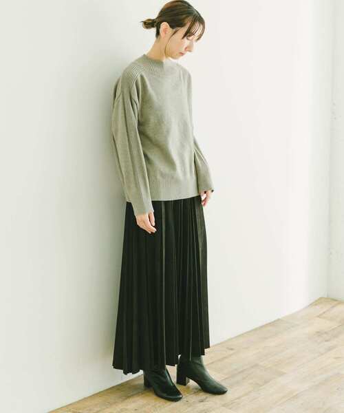 ITEMS URBANRESEARCH(アイテムズ アーバンリサーチ)の「ショルダーリブハイネックニット(ニット/セーター・レディース・チャコールグレー/オフホワイト/ベージュ/ミント・FREE)」の8枚目の写真