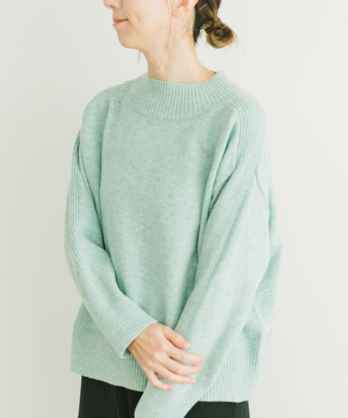 ITEMS URBANRESEARCH(アイテムズ アーバンリサーチ)の「ショルダーリブハイネックニット(ニット/セーター・レディース・チャコールグレー/オフホワイト/ベージュ/ミント・FREE)」の6枚目の写真