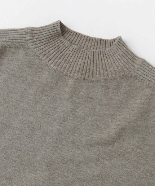 ITEMS URBANRESEARCH(アイテムズ アーバンリサーチ)の「ショルダーリブハイネックニット(ニット/セーター・レディース・チャコールグレー/オフホワイト/ベージュ/ミント・FREE)」の15枚目の写真