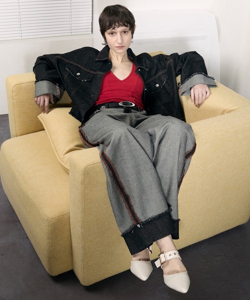 le ELMi（ルエルミ）の「Roll-up fringe outlinking denim pants / ロールアップ フリンジ アウトリンキング デニムパンツ【セットアップ対応】（デニムパンツ・レディース・ブラック/ブルー・M/L）」の22枚目の写真