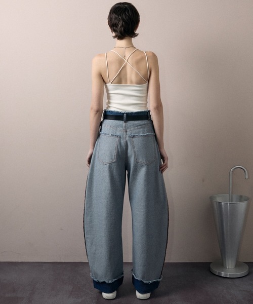 le ELMi（ルエルミ）の「Roll-up fringe outlinking denim pants / ロールアップ フリンジ アウトリンキング デニムパンツ【セットアップ対応】（デニムパンツ・レディース・ブラック/ブルー・M/L）」の8枚目の写真