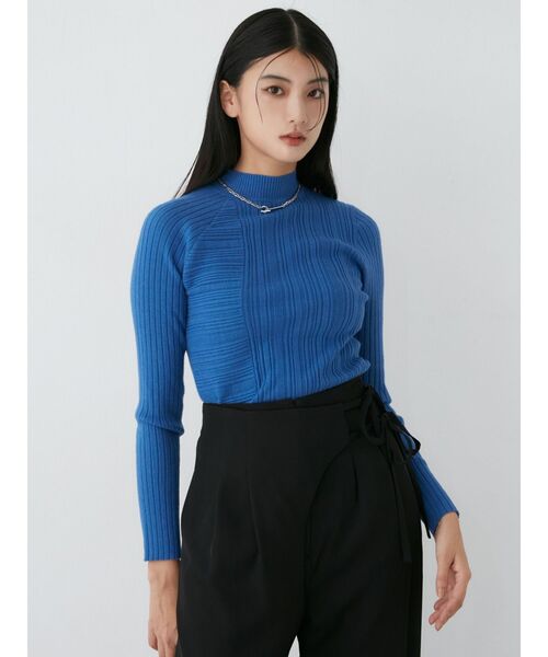 MURUA（ムルーア）の「リブパターンハイネックニット（ニット/セーター・レディース・ホワイト/ブラック/ブルー・FREE）」の5枚目の写真