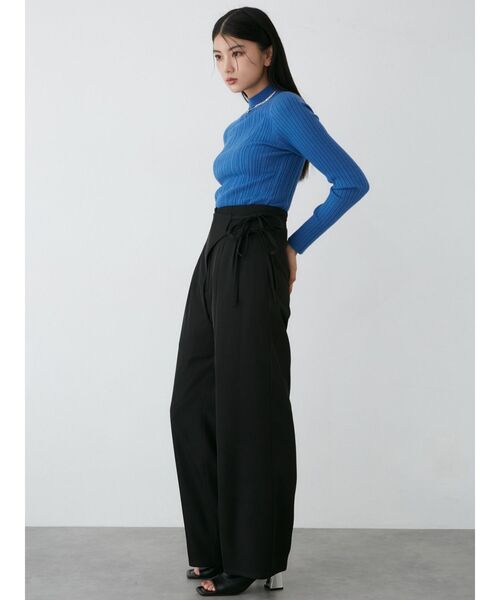 MURUA（ムルーア）の「リブパターンハイネックニット（ニット/セーター・レディース・ホワイト/ブラック/ブルー・FREE）」の8枚目の写真