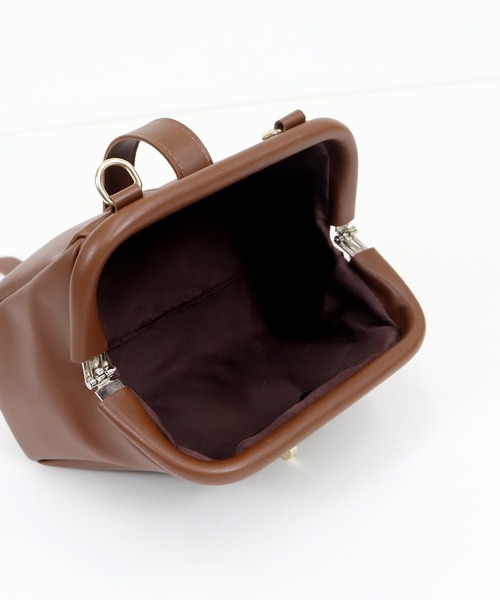 BLUEEAST（ブルーイースト）の「ワンハンドルがま口バッグ（ハンドバッグ・レディース・ブラウン/ブラック・FREE）」の17枚目の写真