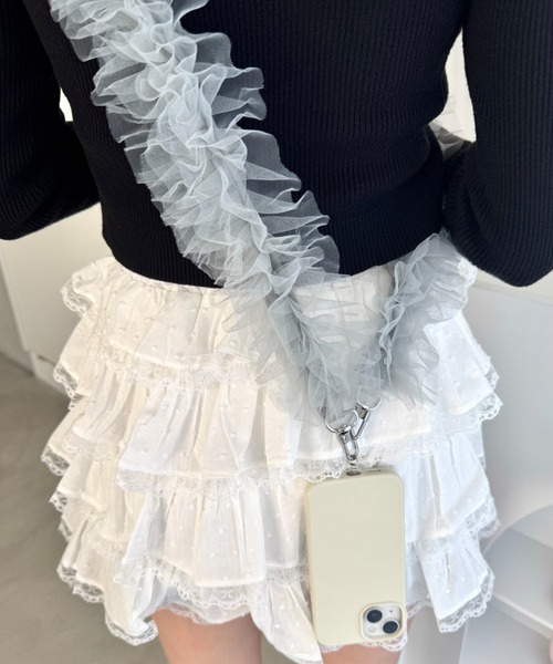 Loueme(ルエム)の「【7色展開】フリルチュールスマホショルダー/マルチショルダーストラップ(スマホグッズ・レディース・アイボリー/ブラック/ライトブルー/グレー/ホワイト/ピンク/ライトグリーン・FREE)」の9枚目の写真