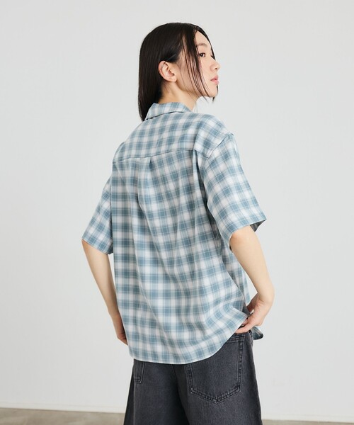 City Ambient Products（シティアンビエントプロダクツ）の「City Ambient Products: オープン カラー オンブレ チェック シャツ（シャツ/ブラウス・メンズ・ライトオリーブ/ブラック/ライトブルー・SMALL/MEDIUM/LARGE）」の5枚目の写真