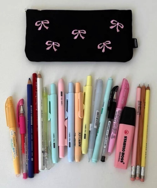 E&C closet…（イーアンドシークローゼット）の「リボン刺繍スリムペンケース（ポーチ・レディース・ブラック・FREE）」の18枚目の写真
