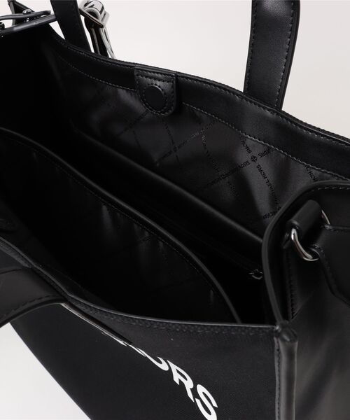 MICHAEL KORS（マイケルコース）の「COOPER キャンバス トート（トートバッグ・メンズ・ブラック・FREE）」の4枚目の写真