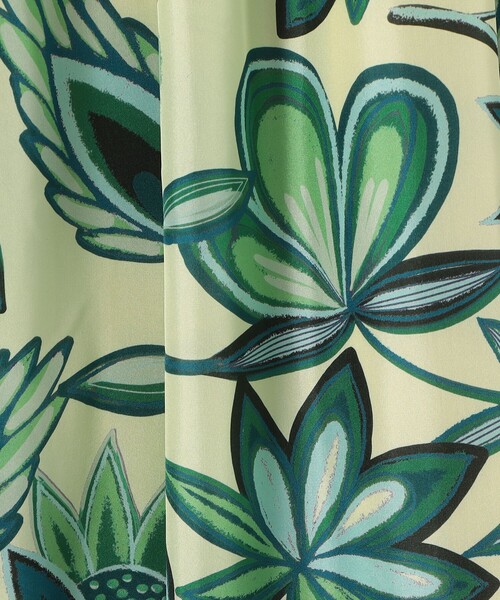 caban（キャバン）の「シルク COLETTEフラワープリント ロングワンピース（ワンピース・レディース・ブルー系その他2/イエロー系その他2・FREE）」の3枚目の写真