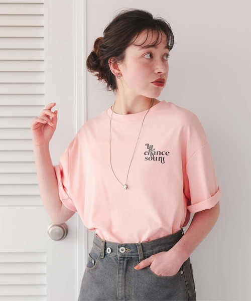 titivate(ティティベイト)の「バックロゴゆるっとTシャツ(Tシャツ/カットソー・レディース・チャコール/ネイビー/ホワイト系その他/ピンク/グレー/オフホワイト・S/M/L)」の6枚目の写真