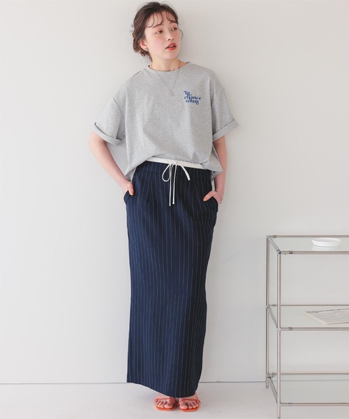 titivate(ティティベイト)の「バックロゴゆるっとTシャツ(Tシャツ/カットソー・レディース・チャコール/ネイビー/ホワイト系その他/ピンク/グレー/オフホワイト・S/M/L)」の21枚目の写真