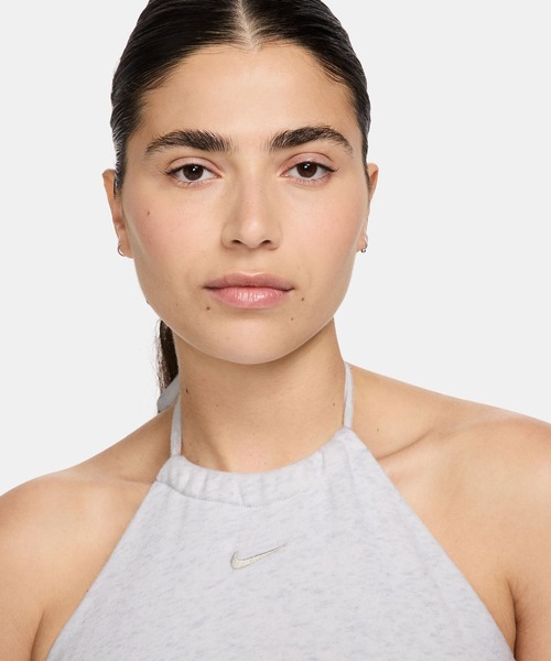 NIKE(ナイキ)の「NIKE AS W NSW NK CHLL FT CRP HLTR T / ナイキ ウィメンズ NSW CHLL FT CRP HLTR タンク 【SP】(タンクトップ・レディース・グレー/ブラック・S/M)」の3枚目の写真