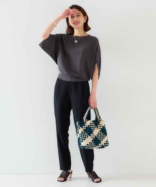 UNTITLED（アンタイトル）の「【オンオフ/ストレッチ】ツイルテーパードパンツ（その他パンツ・レディース・オフホワイト/ブラック/ブラウン系その他/ナチュラル・00/01/02/03/04/42/44/46/48/50）」の12枚目の写真