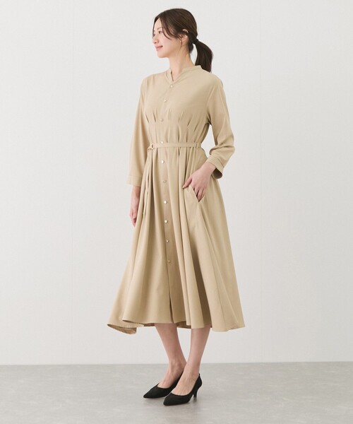 Jayro（ジャイロ）の「無地タック入り前開きワンピース（ワンピース・レディース・ライトグレー/ベージュ/ネイビー・M）」の16枚目の写真