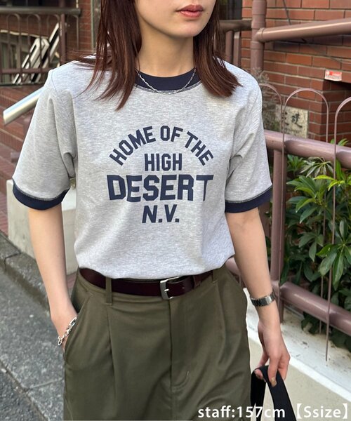 DISCOAT(ディスコート)の「【ユニセックス】アソートロゴプリントリンガーTシャツ(Tシャツ/カットソー・レディース・チャコールグレー/ライトグレー/ベージュ・SMALL/MEDIUM)」の4枚目の写真