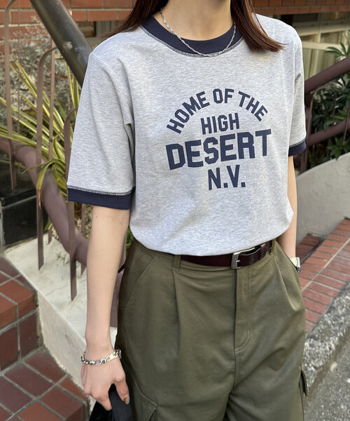 DISCOAT(ディスコート)の「【ユニセックス】アソートロゴプリントリンガーTシャツ(Tシャツ/カットソー・レディース・チャコールグレー/ライトグレー/ベージュ・SMALL/MEDIUM)」の5枚目の写真