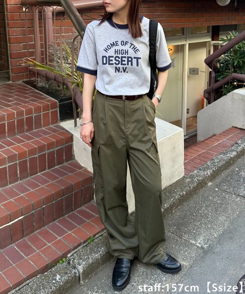 DISCOAT(ディスコート)の「【ユニセックス】アソートロゴプリントリンガーTシャツ(Tシャツ/カットソー・レディース・チャコールグレー/ライトグレー/ベージュ・SMALL/MEDIUM)」の9枚目の写真