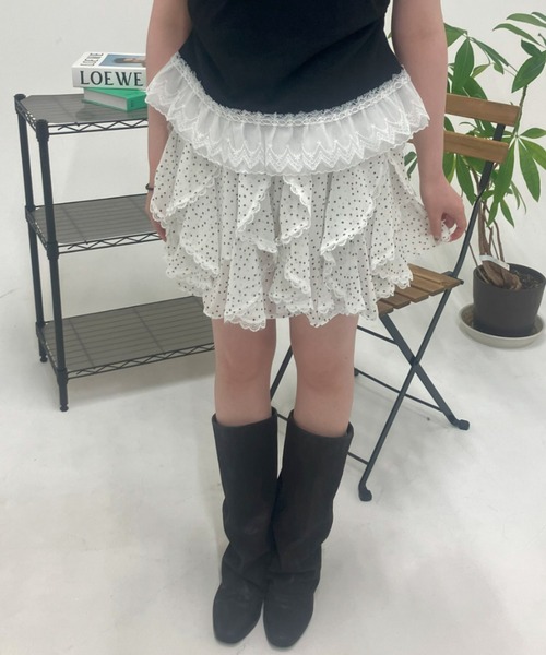 .KOM(ドットコム)の「A'GEM/9 × .kom 『.KOM/ドットケーオーエム』ドットフリルレースショートスカート(スカート・レディース・アイボリー/ブラック・FREE)」の9枚目の写真