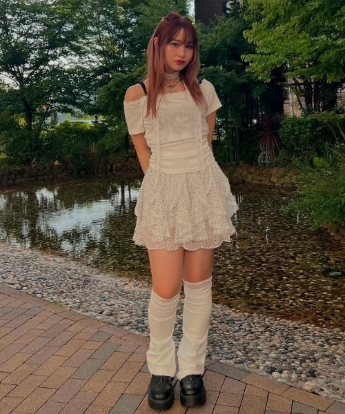 .KOM(ドットコム)の「A'GEM/9 × .kom 『.KOM/ドットケーオーエム』ドットフリルレースショートスカート(スカート・レディース・アイボリー/ブラック・FREE)」の14枚目の写真