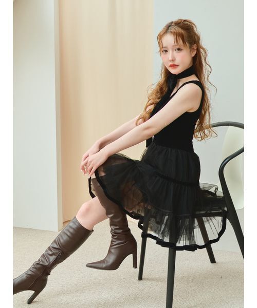 Stylevoice for xxx(スタイルヴォイスフォー)の「<木村りかこさんコラボ>リボン付きベロアチュールドッキングミニワンピース(ワンピース・レディース・ブラック・FREE)」の2枚目の写真