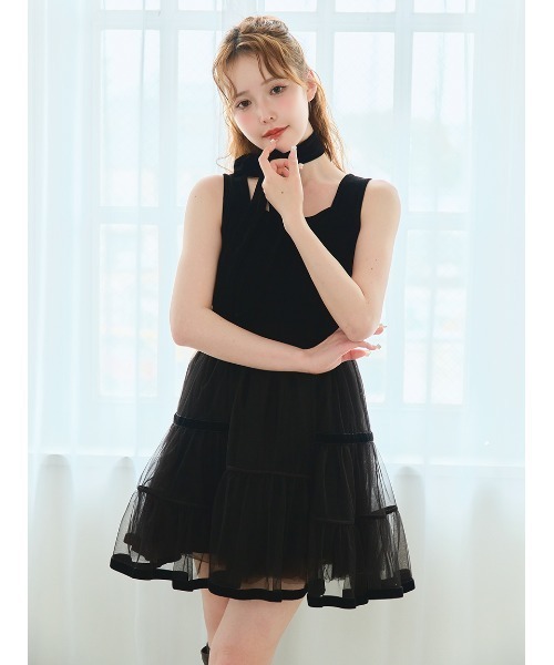 Stylevoice for xxx(スタイルヴォイスフォー)の「<木村りかこさんコラボ>リボン付きベロアチュールドッキングミニワンピース(ワンピース・レディース・ブラック・FREE)」の11枚目の写真