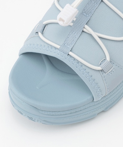 LOVETOXIC（ラブトキシック）の「ドロスト厚底サンダル（サンダル・キッズ・ブラック/オフホワイト/サックスブルー・24-24.5cm/22-22.5/23-23.5cm）」の14枚目の写真