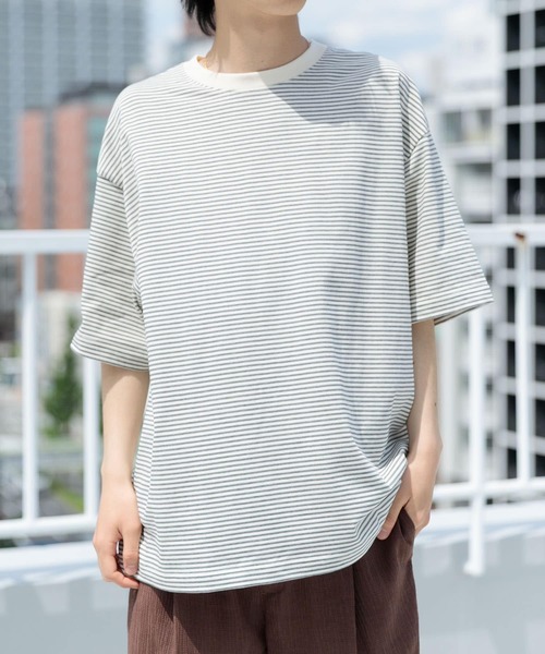 ITEMS URBANRESEARCH（アイテムズ アーバンリサーチ）の「ミジンボーダー天竺半袖T-Shirts（Tシャツ/カットソー・メンズ・ホワイト/ブラック・MEDIUM/LARGE）」の2枚目の写真