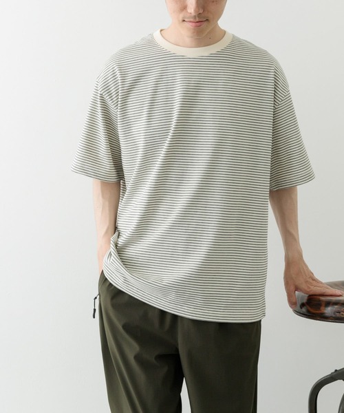 ITEMS URBANRESEARCH（アイテムズ アーバンリサーチ）の「ミジンボーダー天竺半袖T-Shirts（Tシャツ/カットソー・メンズ・ホワイト/ブラック・MEDIUM/LARGE）」の12枚目の写真