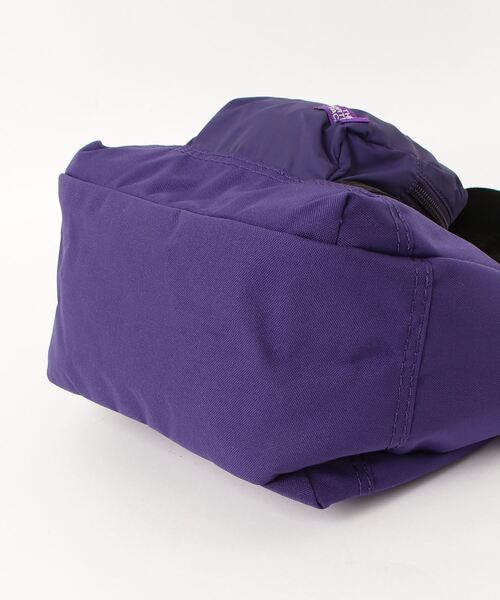 THE NORTH FACE PURPLE LABEL（ザ ノースフェイス パープルレーベル）の「THE NORTH FACE PURPLE LABEL CORDURA Nylon Shoulder Tote Bag / ザ・ノース・フェイス パープルレーベル コーデュラ ナイロン ショルダー トート バッグ（トートバッグ・メンズ・ブラック/パープル・ONE SIZE）」の4枚目の写真