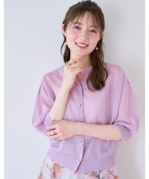 couture brooch（クチュールブローチ）の「【前後2WAY・二の腕カバー】ダブルパール調釦5分袖シアーカーディガントップス（カーディガン/ボレロ・レディース・グリーン/パープル/ブラック/オフホワイト・38/42）」の14枚目の写真