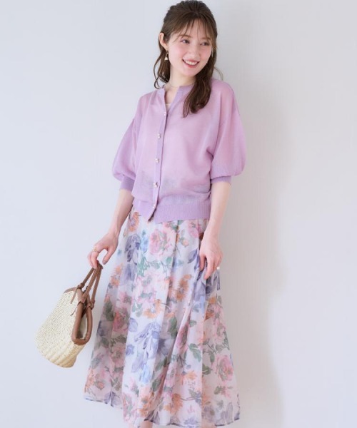 couture brooch（クチュールブローチ）の「【前後2WAY・二の腕カバー】ダブルパール調釦5分袖シアーカーディガントップス（カーディガン/ボレロ・レディース・グリーン/パープル/ブラック/オフホワイト・38/42）」の16枚目の写真