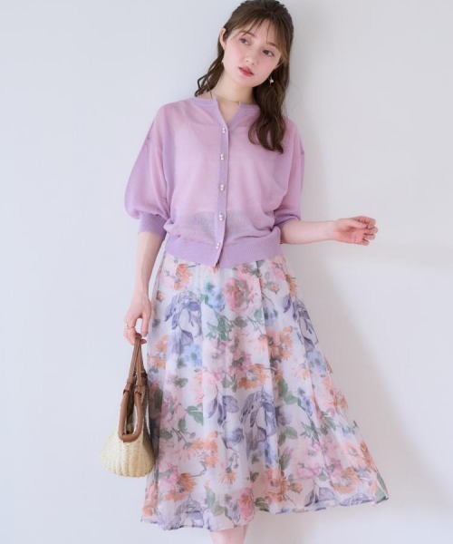 couture brooch（クチュールブローチ）の「【前後2WAY・二の腕カバー】ダブルパール調釦5分袖シアーカーディガントップス（カーディガン/ボレロ・レディース・グリーン/パープル/ブラック/オフホワイト・38/42）」の17枚目の写真