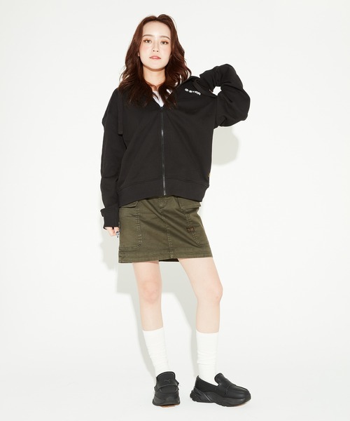 G-STAR（ジースター）の「【一部店舗限定】LOOSE HOODED ZIP SWEAT/オーバーサイズフードロゴジップアップパーカー（パーカー・メンズ・ダークブラック・X-SMALL/X-LARGE/SMALL/MEDIUM/LARGE）」の3枚目の写真