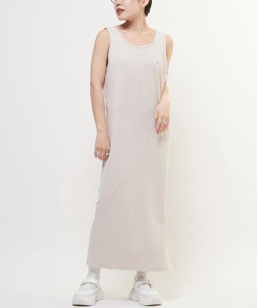 CONVERSE TOKYO(コンバーストウキョウ)の「2WAY SWITCHING PANEL RIB DRESS(ワンピース・レディース・ピンク/ベージュ/チャコールグレー・FREE)」の22枚目の写真
