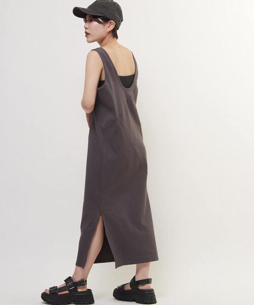 CONVERSE TOKYO(コンバーストウキョウ)の「2WAY SWITCHING PANEL RIB DRESS(ワンピース・レディース・ピンク/ベージュ/チャコールグレー・FREE)」の12枚目の写真