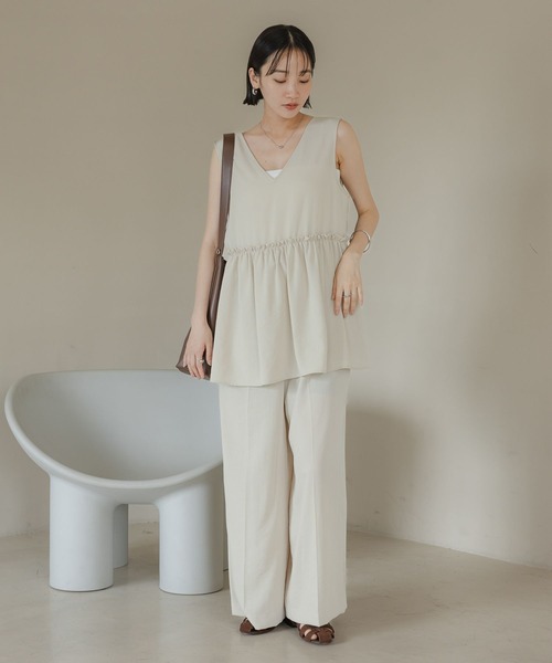 LOWRYS FARM(ローリーズファーム)の「ペプラムオールインワン 571556(サロペット/オーバーオール・レディース・ブラウン/アイボリー/ブラック/チャコールグレー・FREE)」の5枚目の写真